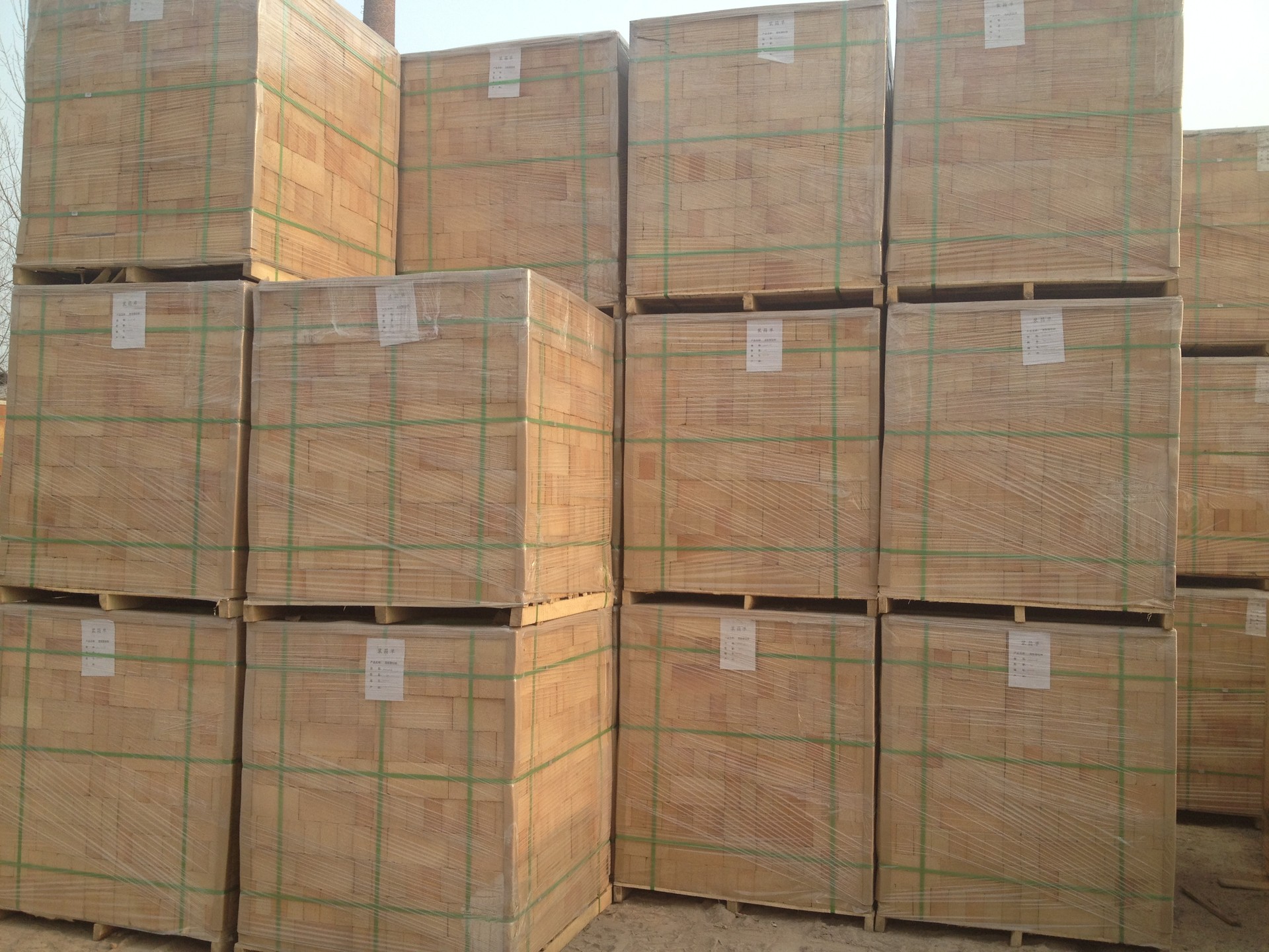 High aluminum poly light brick